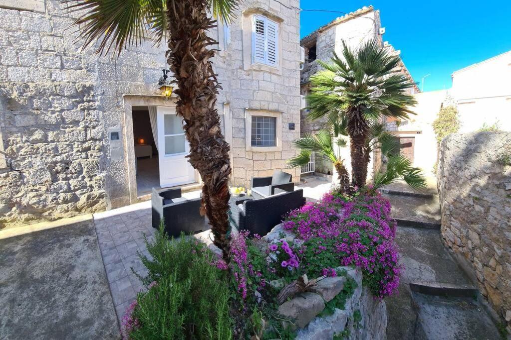 Studio Apartment Marella Vis Dış mekan fotoğraf