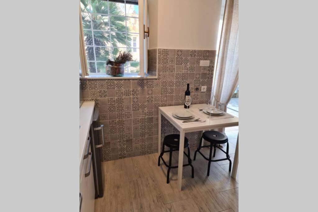 Studio Apartment Marella Vis Dış mekan fotoğraf