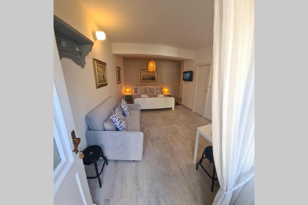Studio Apartment Marella Vis Dış mekan fotoğraf